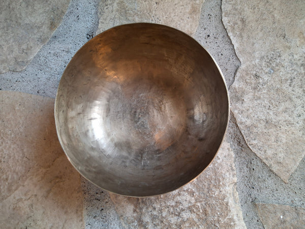 Bowl 813: 6.5" Antique Himalayan Singing Bowl 170 HZ F3-46