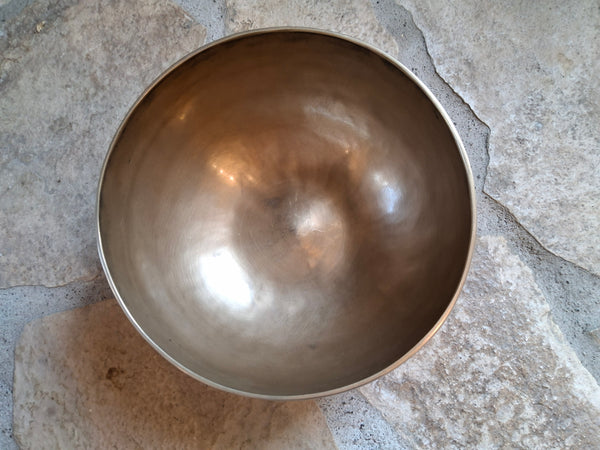 Bowl 802: 8" Vintage Himalayan Singing Bowl 138 HZ DC#3-7