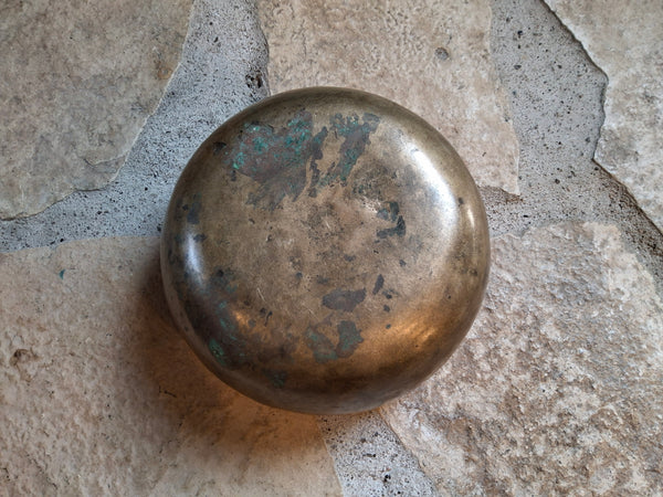 Bowl 862: 5.75" Vintage Himalayan Singing Bowl 220/226 HZ A3/A#3-38