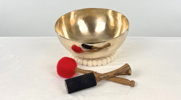 Bowl 1107: 9.5" Premium Concert Singing Bowl 97 Hz G2 -18